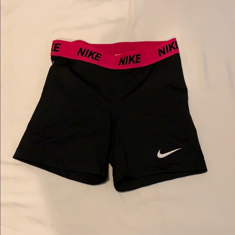 high waisted nike athletic shorts
